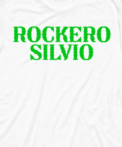 camiseta-silvio-rockero-blanca-logo-verde-detalle