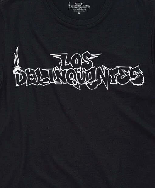 camiseta unisex los delinquentes alitas negra detalle